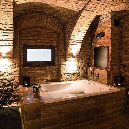 Wellness Gallery Apartments Либерец Екстериор снимка