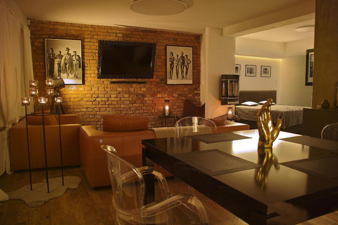 Wellness Gallery Apartments Либерец Екстериор снимка